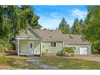 3511 Sw CORONADO St, Portland, OR 97219