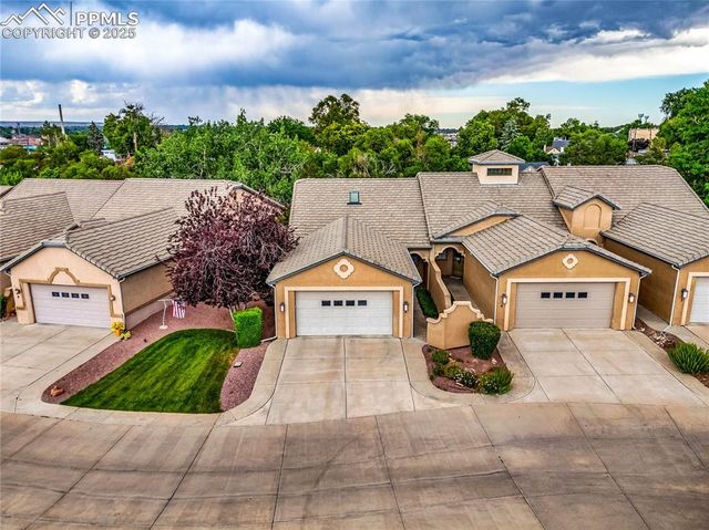 6 Aberdeen Bluff, Pueblo, CO 81004
