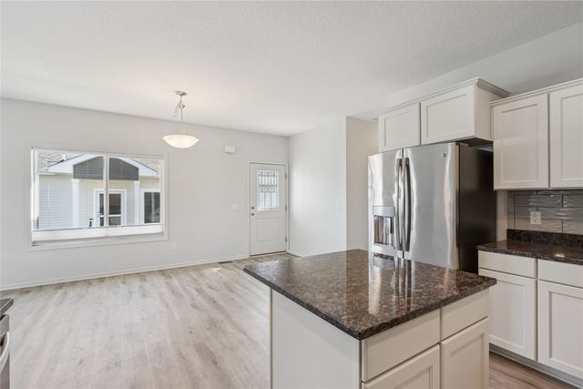 1477 Indigo Drive SE, Altoona, IA 50009