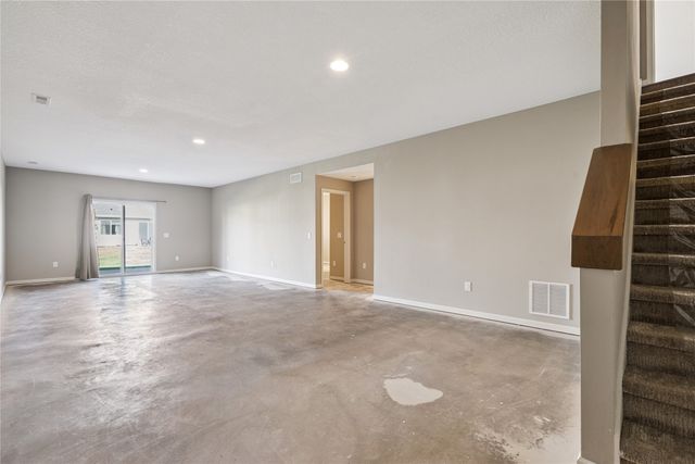 1477 Indigo Drive SE, Altoona, IA 50009