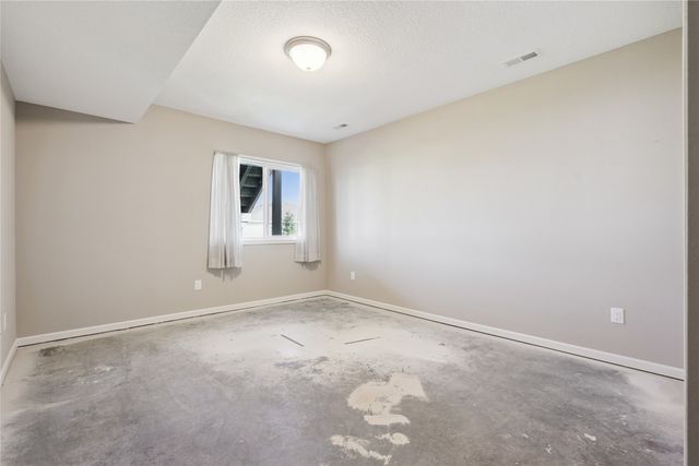 1477 Indigo Drive SE, Altoona, IA 50009