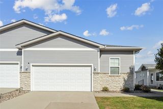 1477 Indigo Drive SE, Altoona, IA 50009