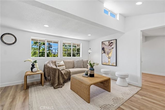 159 N Lincoln, Monrovia, CA 91016