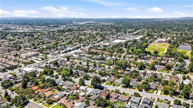 159 N Lincoln, Monrovia, CA 91016