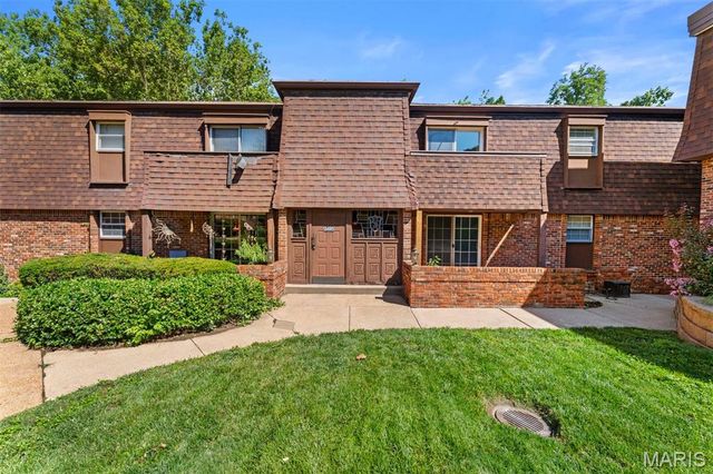 13485 Coliseum Drive H, Chesterfield, MO 63017