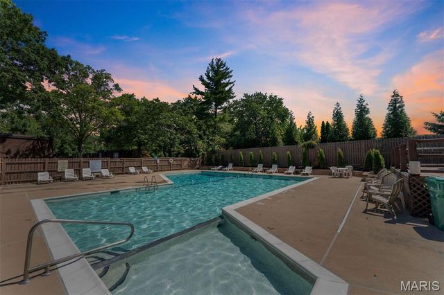 13485 Coliseum Drive H, Chesterfield, MO 63017