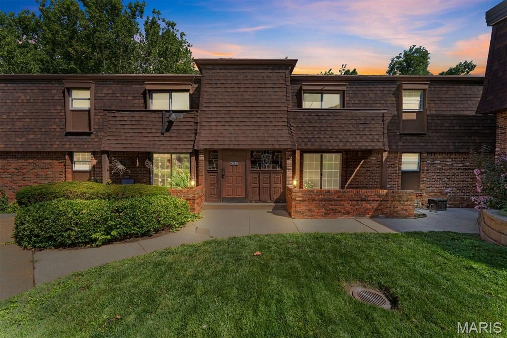 13485 Coliseum Drive H, Chesterfield, MO 63017