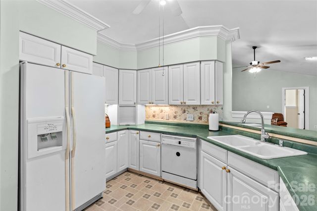 711 Spring Pointe Drive, Stony Point, NC 28678