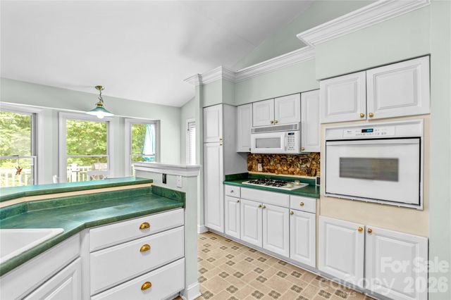 711 Spring Pointe Drive, Stony Point, NC 28678