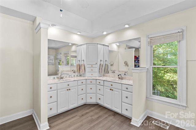 711 Spring Pointe Drive, Stony Point, NC 28678