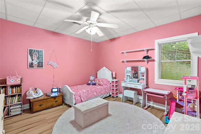 711 Spring Pointe Drive, Stony Point, NC 28678
