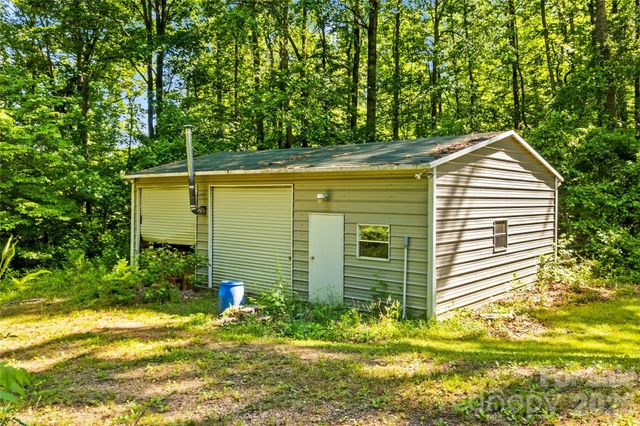 711 Spring Pointe Drive, Stony Point, NC 28678
