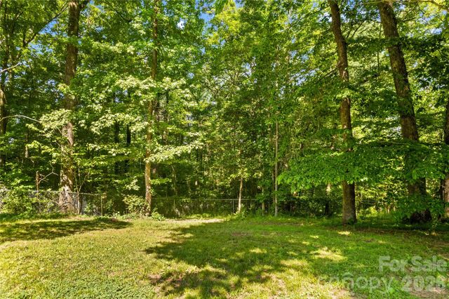 711 Spring Pointe Drive, Stony Point, NC 28678