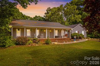 711 Spring Pointe Drive, Stony Point, NC 28678