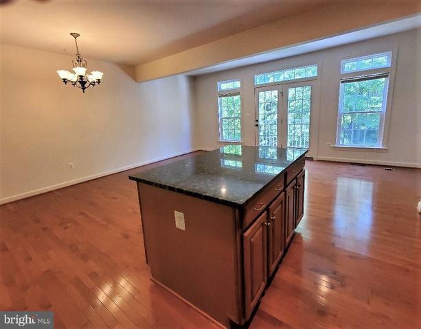 1625 WHITEHALL DR, Silver Spring, MD 20904