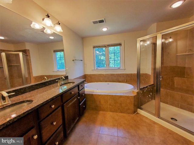 1625 WHITEHALL DR, Silver Spring, MD 20904