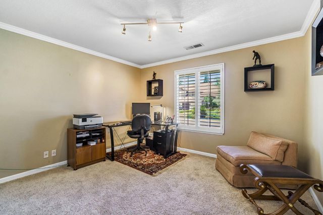 9452 N Madison Ridge Road, Fresno, CA 93720
