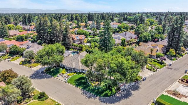 9452 N Madison Ridge Road, Fresno, CA 93720