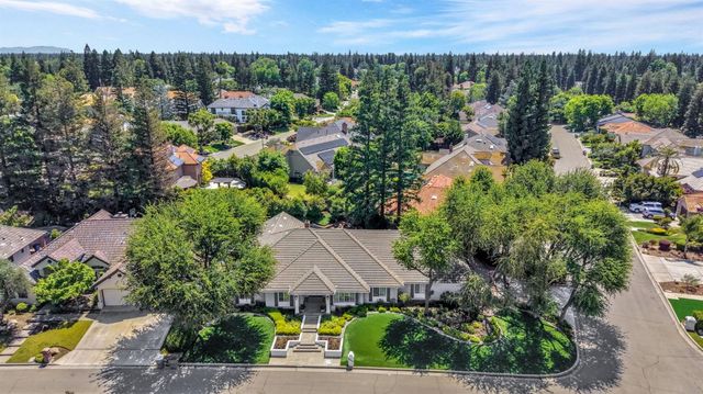 9452 N Madison Ridge Road, Fresno, CA 93720