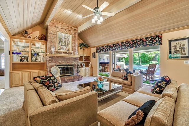 9452 N Madison Ridge Road, Fresno, CA 93720