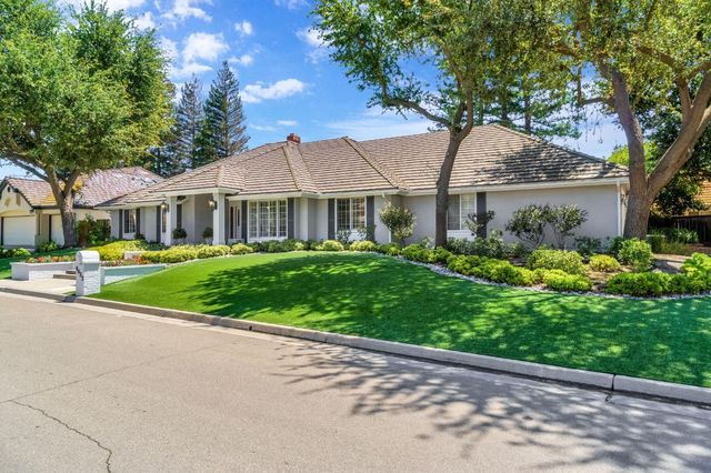 9452 N Madison Ridge Road, Fresno, CA 93720