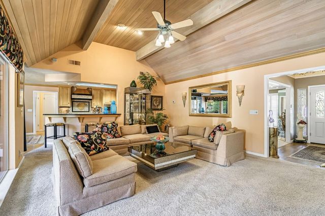 9452 N Madison Ridge Road, Fresno, CA 93720