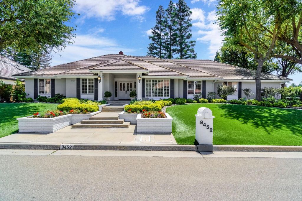 Image 1 of property listing at 9452 N Madison Ridge Road, Fresno, CA 93720
