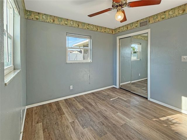 8802 109TH LANE, Seminole, FL 33772