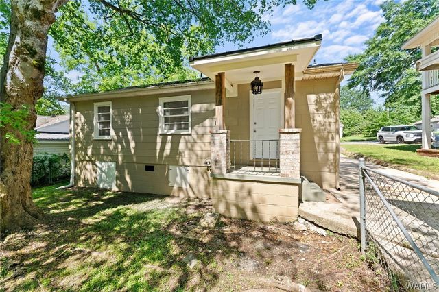 1601 17th E, Tuscaloosa, AL 35404