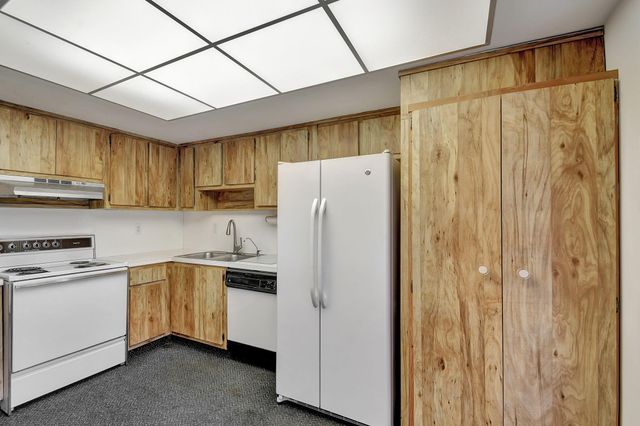 12073 Regal Court, Wellington, FL 33414
