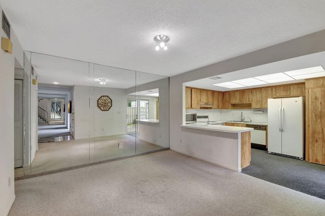 12073 Regal Court, Wellington, FL 33414
