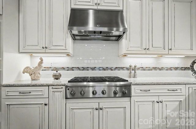 647 Tallulah Falls Drive, Denver, NC 28037