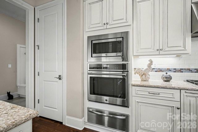 647 Tallulah Falls Drive, Denver, NC 28037