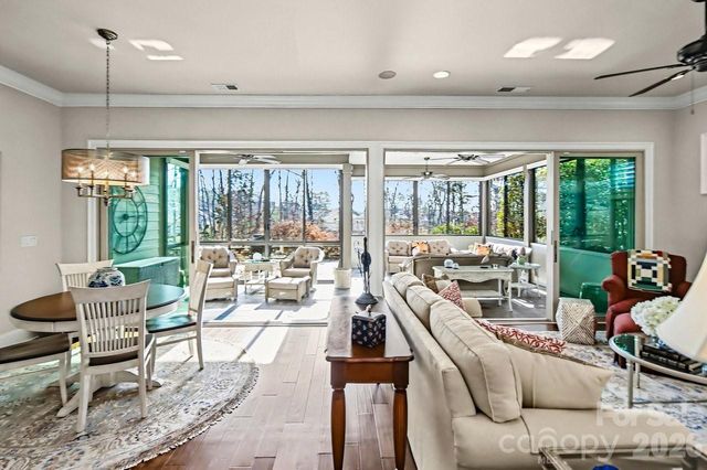 647 Tallulah Falls Drive, Denver, NC 28037