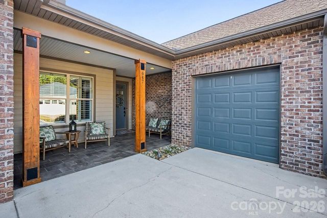 647 Tallulah Falls Drive, Denver, NC 28037