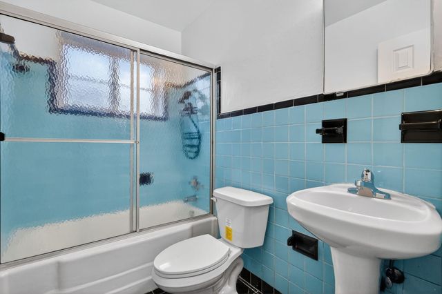 2438 Arthur Street, Hollywood, FL 33020