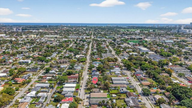 2438 Arthur Street, Hollywood, FL 33020