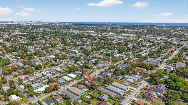 2438 Arthur Street, Hollywood, FL 33020