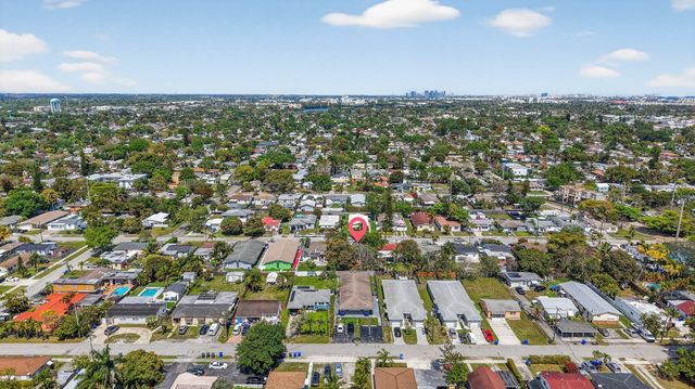 2438 Arthur Street, Hollywood, FL 33020