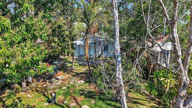 2438 Arthur Street, Hollywood, FL 33020