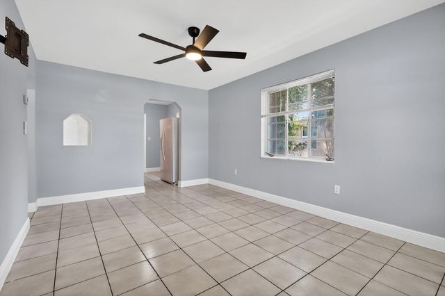 2438 Arthur Street, Hollywood, FL 33020