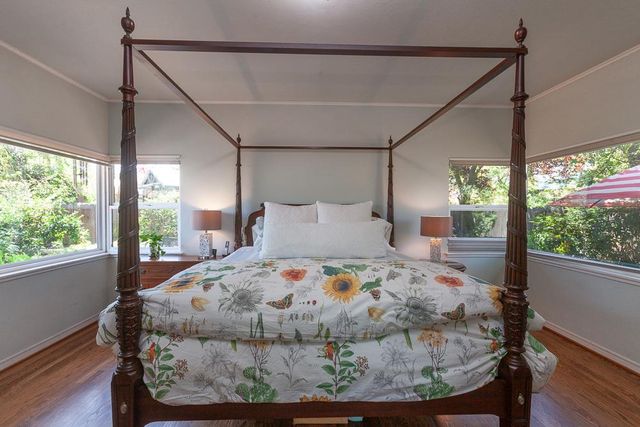 1060 W Monterey Ave, Stockton, CA 95204