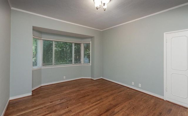 1060 W Monterey Ave, Stockton, CA 95204