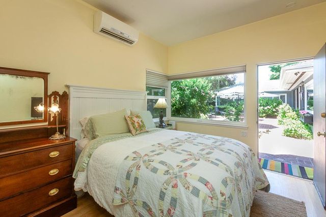 1060 W Monterey Ave, Stockton, CA 95204