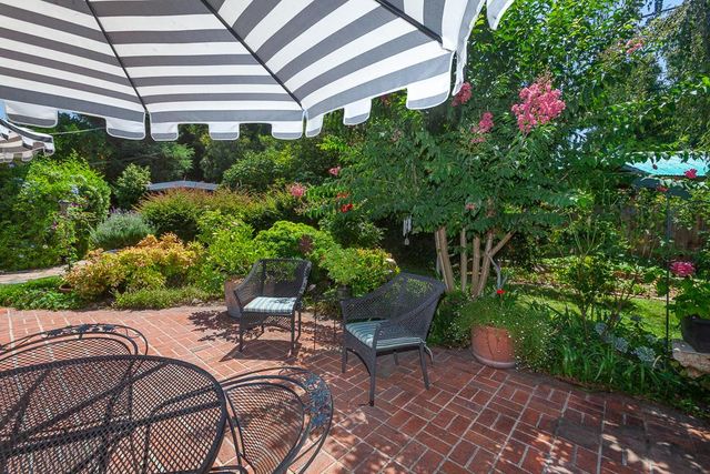 1060 W Monterey Ave, Stockton, CA 95204