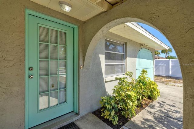 2214 MICHELE DRIVE, Sarasota, FL 34231