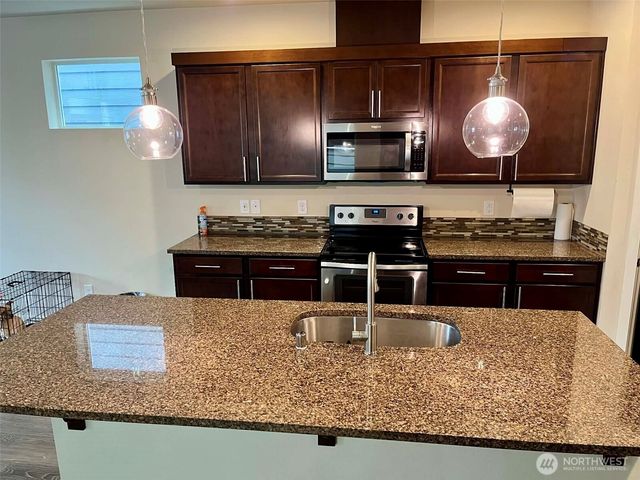 11530 173rd Street E, Puyallup, WA 98374