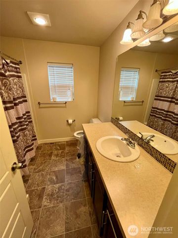 11530 173rd Street E, Puyallup, WA 98374