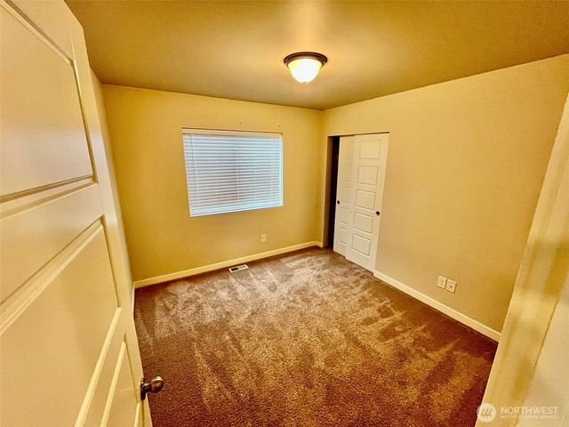 11530 173rd Street E, Puyallup, WA 98374