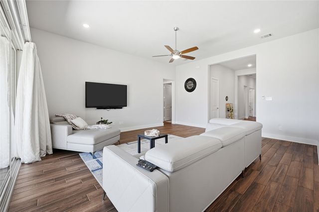 130 Laverna Lane, Hickory Creek, TX 75065